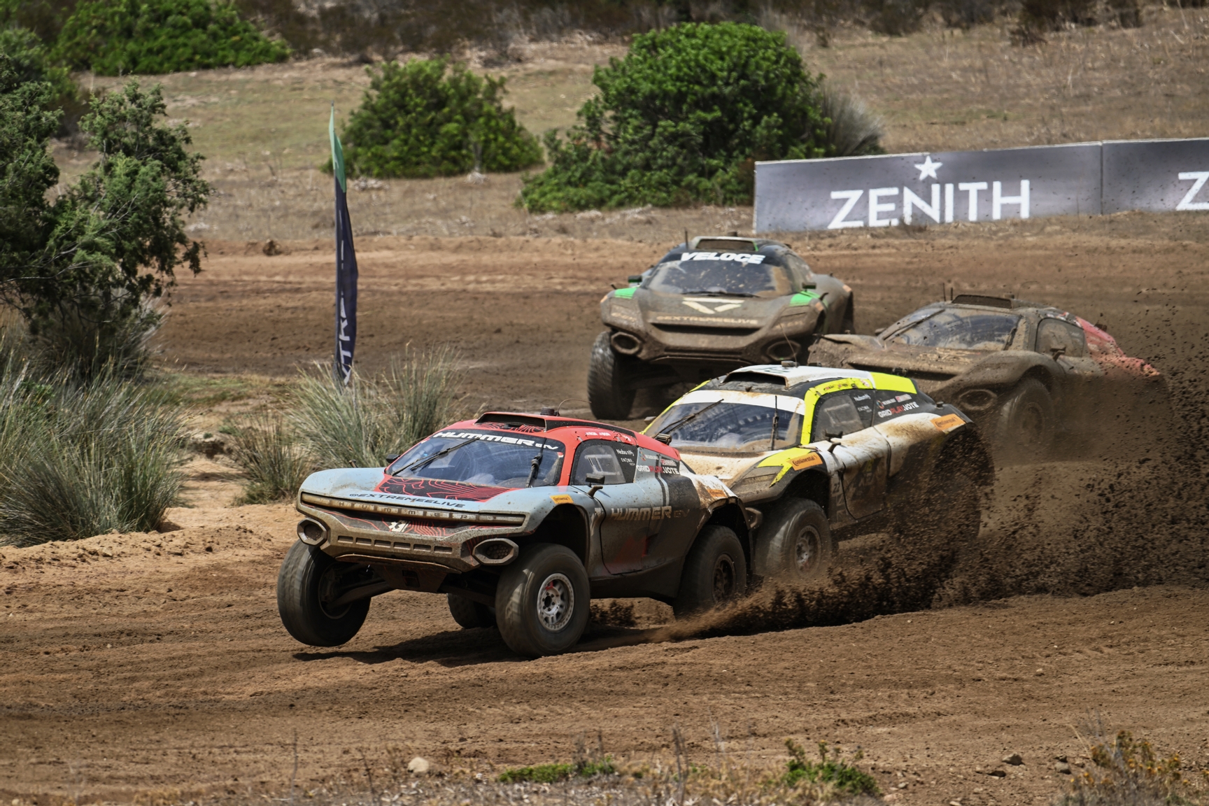 JULY 09: Amanda Sorensen (USA) / RJ Anderson (USA), GMC Hummer EV Chip Ganassi Racing, leads Hedda Hosas (NOR) / Andreas Bakkerud (NOR), JBXE during the Island X-Prix on July 09, 2023. (Photo by Sam Bagnall / LAT Images)
