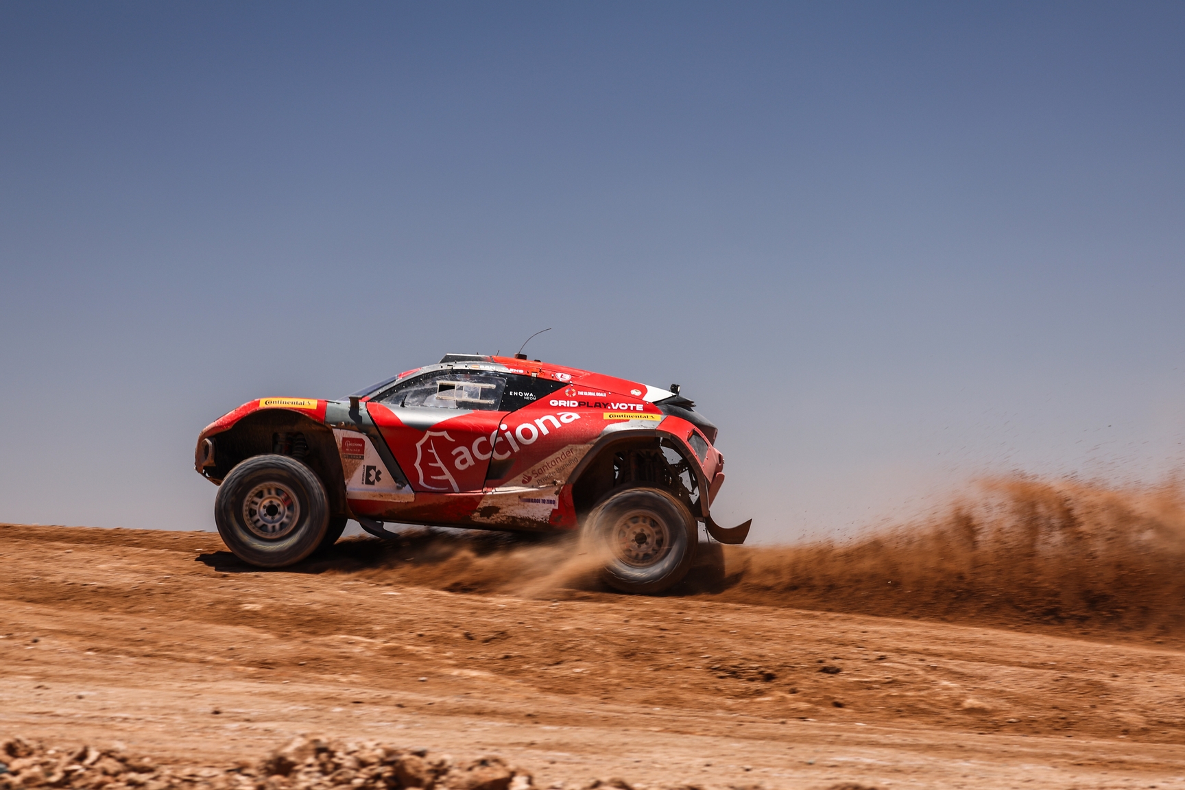 DECEMBER 02: Laia Sanz (ESP) / Mattias Ekstrom (SWE), Acciona | Sainz XE Team during the Copper X-Prix, Chile on December 02, 2023. (Photo by Colin McMaster / LAT Images)
