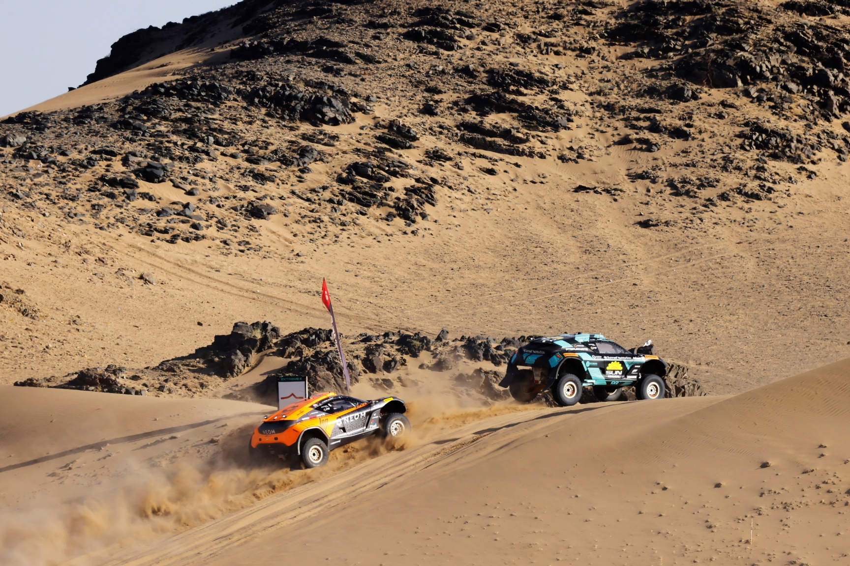 FEBRUARY 17: Mikaela Ahlin-Kottulinsky (SWE) / Johan Kristoffersson (SWE), Rosberg X Racing Cristina Gutierrez (ESP) / Mattias Ekstrom (SWE), NEOM McLaren Extreme E during the Saudi Arabia on February 17, 2024. (Photo by Andrew Ferraro / LAT Images)