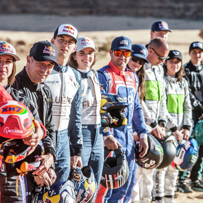 (L-R) Cristina Gutierrez (ESP), X44, Sebastien Loeb (FRA), X44, Timmy Hansen (SWE), Andretti United Extreme E, Catie Munnings (GBR), Andretti United Extreme E, Kyle Leduc (USA), Segi TV Chip Ganassi Racing, Sara Price (USA), Segi TV Chip Ganassi Racing, Stephane Sarrazin (FRA), Veloce Racing, Jamie Chadwick (GBR), Veloce Racing, Johan Kristoffersson (SWE), Rosberg X Racing, Molly Taylor (AUS), Rosberg X Racing, Mattias Ekstrom (SWE), ABT CUPRA XE, Claudia Hurtgen (GER), ABT CUPRA XE, and Jenson Button (GBR), JBXE Extreme-E Team