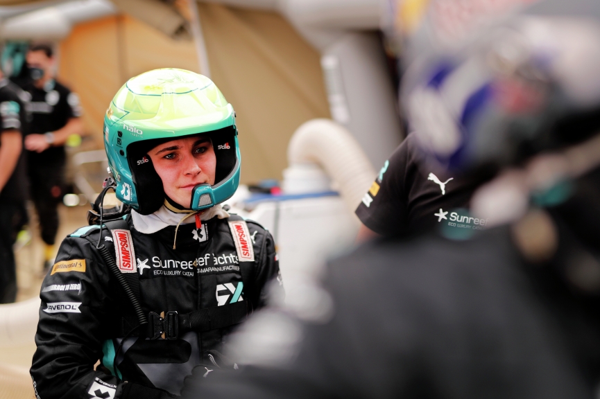 ALULA, SAUDI ARABIA - APRIL 03: Molly Taylor (AUS), Rosberg X Racing during the Desert X-Prix at AlUla on April 03, 2021 in AlUla, Saudi Arabia. (Photo by Sam Bloxham / LAT Images)