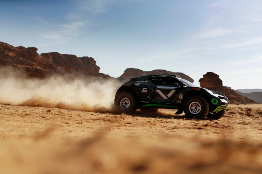 ALULA, SAUDI ARABIA - APRIL 03: Jamie Chadwick (GBR)/Stephane Sarrazin (FRA), Veloce Racing during the Desert X-Prix at AlUla on April 03, 2021 in AlUla, Saudi Arabia. (Photo by Sam Bloxham / LAT Images)