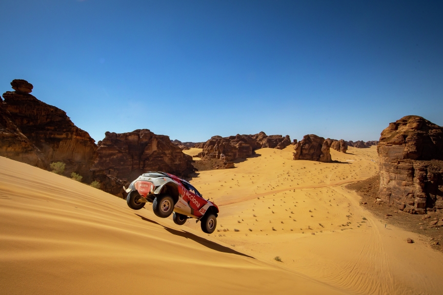 ALULA, SAUDI ARABIA - APRIL 03: Laia Sanz/Carlos Sainz (ESP), Acciona | Sainz XE Team during the Desert X-Prix at AlUla on April 03, 2021 in AlUla, Saudi Arabia. (Photo by Colin McMaster / LAT Images)