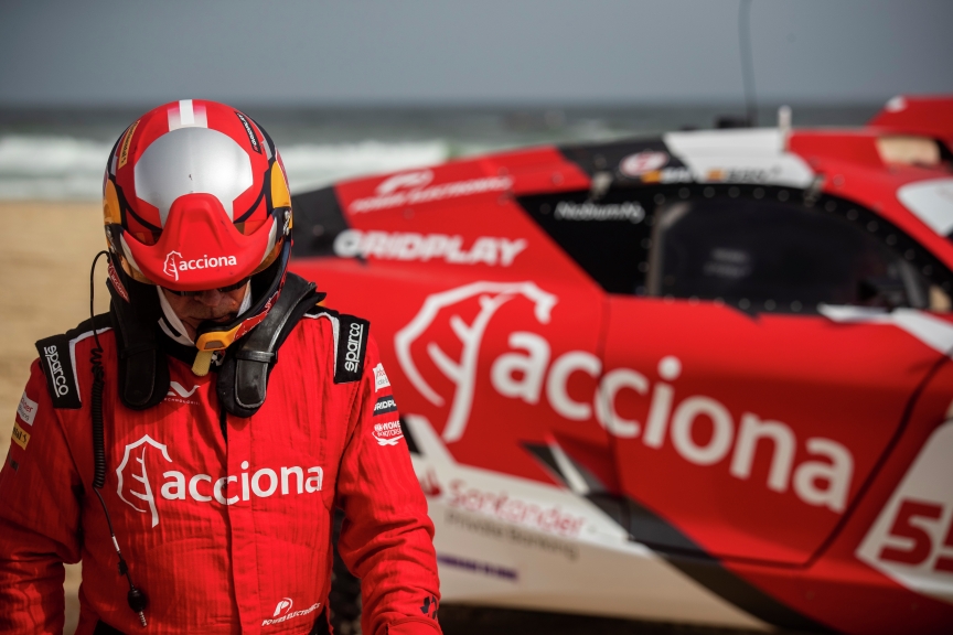 LAC ROSE, SENEGAL - MAY 29: Carlos Sainz (ESP), Acciona | Sainz XE Team during the Ocean X-Prix at Lac Rose on May 29, 2021 in Lac Rose, Senegal. (Photo by Sam Bloxham / LAT Images)