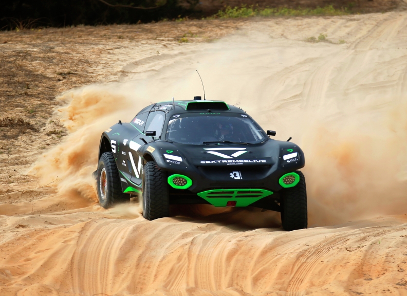 LAC ROSE, SENEGAL - MAY 29: Jamie Chadwick (GBR)/Stephane Sarrazin (FRA), Veloce Racing during the Ocean X-Prix at Lac Rose on May 29, 2021 in Lac Rose, Senegal. (Photo by Andrew Ferraro / LAT Images)