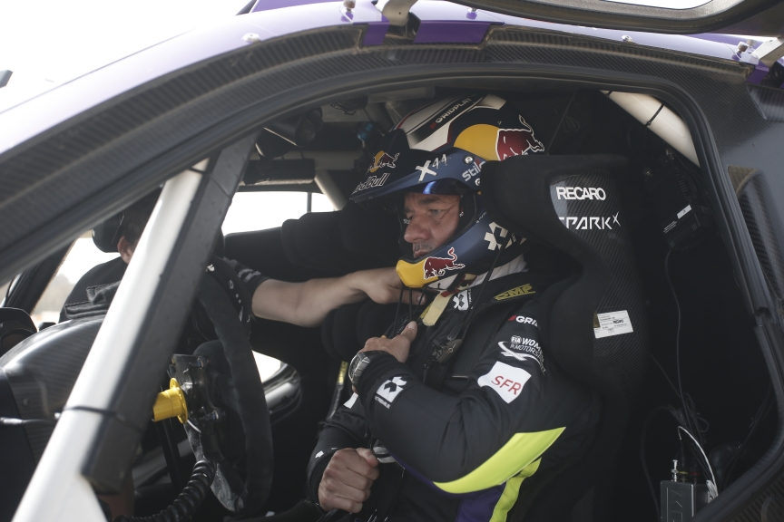 LAC ROSE, SENEGAL - MAY 30: Sebastien Loeb (FRA), X44 during the Ocean X-Prix at Lac Rose on May 30, 2021 in Lac Rose, Senegal. (Photo by Andrew Ferraro / LAT Images)