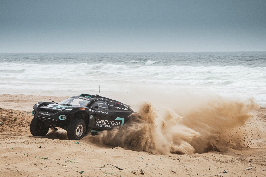 LAC ROSE, SENEGAL - MAY 30: Molly Taylor (AUS)/Johan Kristoffersson (SWE), Rosberg X Racing during the Ocean X-Prix at Lac Rose on May 30, 2021 in Lac Rose, Senegal. (Photo by Charly Lopez / LAT Images)