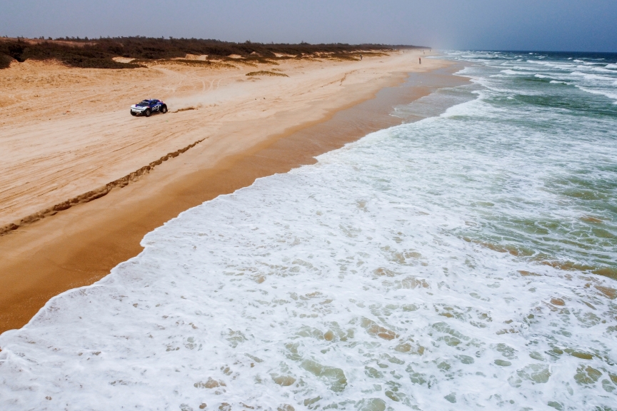 LAC ROSE, SENEGAL - MAY 29: Sara Price (USA)/Kyle Leduc (USA), Segi TV Chip Ganassi Racing during the Ocean X-Prix at Lac Rose on May 29, 2021 in Lac Rose, Senegal. (Photo by Charly Lopez / LAT Images)