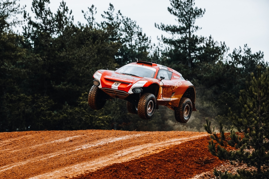 DECEMBER 16: Laia Sanz/Carlos Sainz (ESP), Acciona | Sainz XE Team during the Jurassic X-Prix on December 16, 2021. (Photo by Alastair Staley / LAT Images)