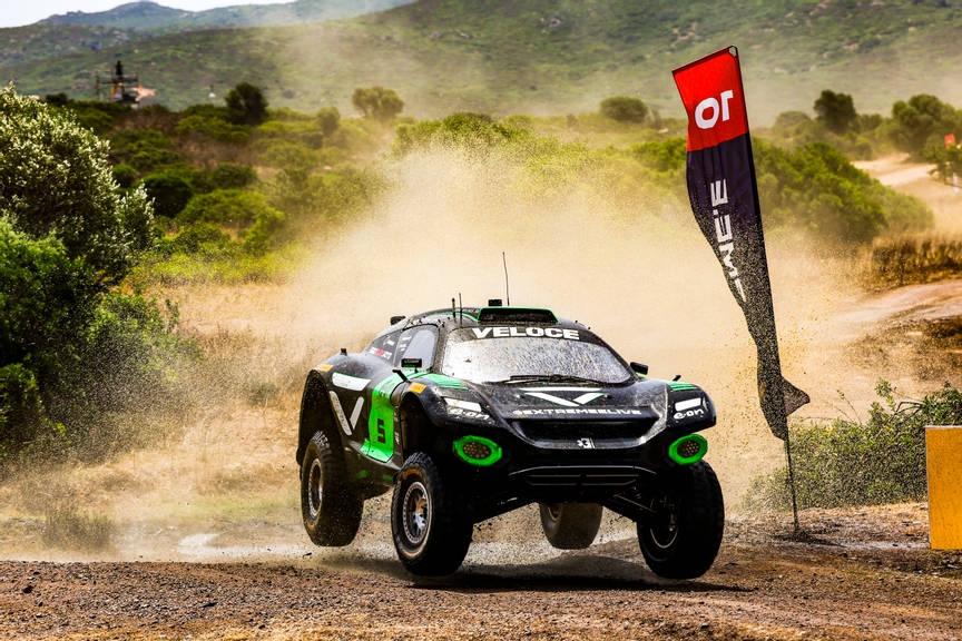 JULY 05: Christine 'GZ' Giampaoli Zonca (ESP), Veloce Racing / Lance Woolridge (ZAF), Veloce Racing during the Sardinia on July 05, 2022. (Photo by Colin McMaster / LAT Images)