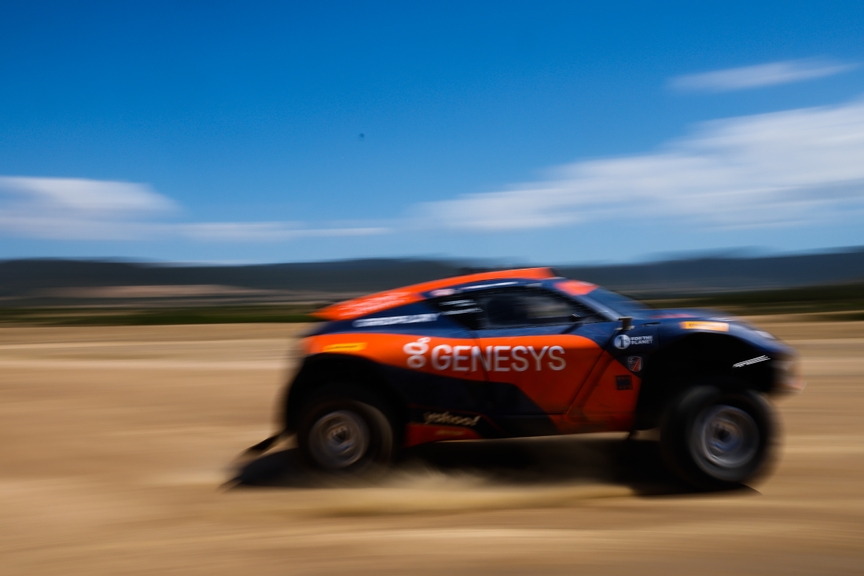 CAPO TEULADA, SARDINIA, ITALY - JULY 09: Catie Munnings (GBR) / Timmy Hansen (SWE), Genesys Andretti United Extreme E during the Sardinia II on July 09, 2022 in Capo Teulada, Sardinia, Italy. (Photo by Andrew Ferraro / LAT Images)