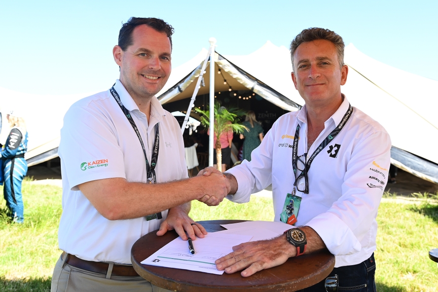NOVEMBER 27: Robert Meaney, Co-Founder, Kaizen Clean Energy, signs an agreement with Alejandro Agag, CEO, Extreme E during the Punta del Este on November 27, 2022. (Photo by Sam Bagnall / LAT Images)