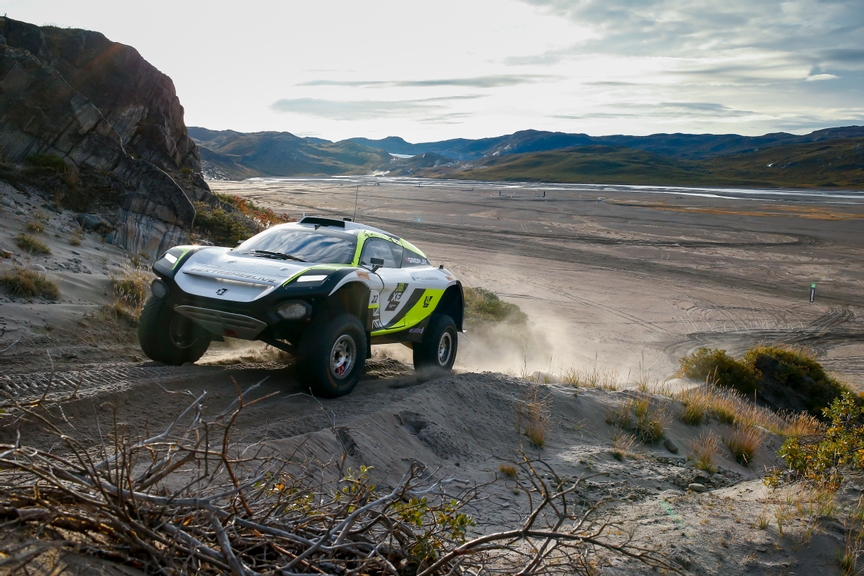 KANGERLUSSUAQ, GREENLAND - AUGUST 28: Mikaela Ahlin-Kottulinsky (SWE)/Kevin Hansen (SWE), JBXE Extreme-E Team during the Arctic X-Prix at Kangerlussuaq on August 28, 2021 in Kangerlussuaq, Greenland. (Photo by Colin McMaster / LAT Images)